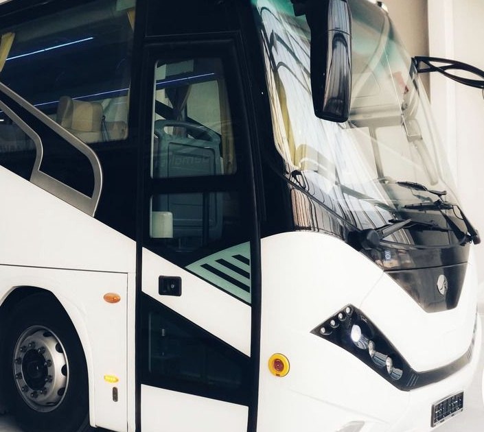 Tight crop of the front of a clean white unbranded coach
